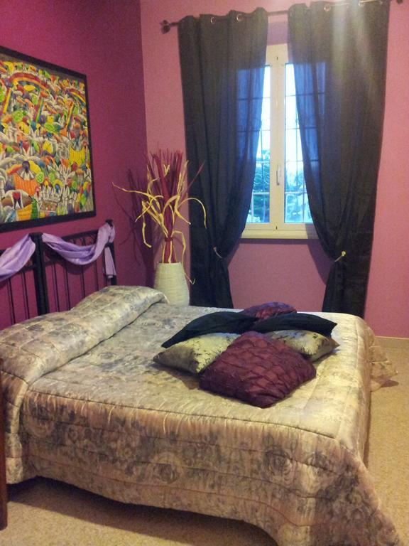 Bed and Breakfast Il Casaletto Di Laura Fiumicino Camera foto